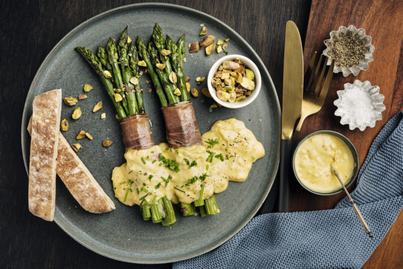 Photo de la recette : Recette asperges sauce hollandaise jambon de parme