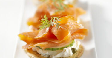 Photo de la recette : Recette de canapés au saumon