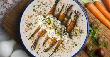 Photo de la recette : Recette carottes rôties au four avec burrata italienne et pistaches