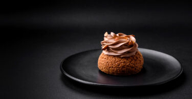 Photo de la recette : Recette gâteau shu sucré avec crème et noix