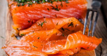 Photo de la recette : Recette gravlax de saumon aux herbes
