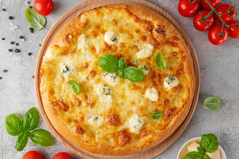 Photo de la recette : Recette pizza quatre fromages maison