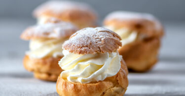 Photo de la recette : Recette profiteroles maison à la crème
