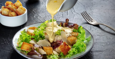 Photo de la recette : Recette césar au poulet et à la vinaigrette