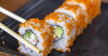 Photo de la recette : Recette sushis au saumon et Oeuf de lump
