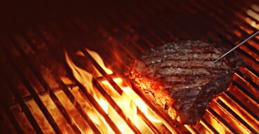 Photo de la recette : Recette entrecôte grillée au feu de bois