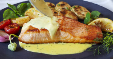 Photo de la recette : Recette filets de saumon sauce béarnaise maison