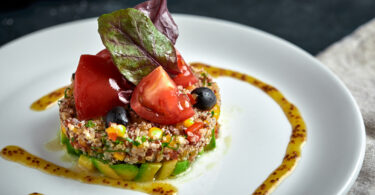 Photo de la recette : Recette pavé d'avocat tomate et quinoa