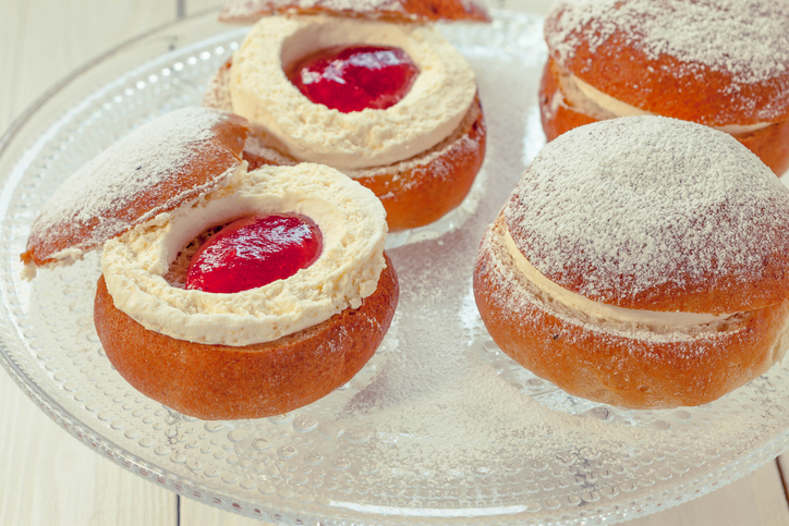 Photo de la recette : Recette petit pain au lait confiture