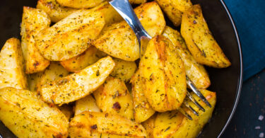 Photo de la recette : Recette pomme de terre au four aux herbes