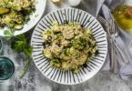 Photo de la recette : Recette de salade de riz végétalienne aux courgettes et avocats